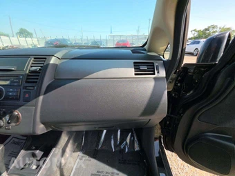 2008 Nissan Versa 1.8 S Sedan – miniatura 19