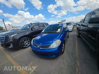 2008 Nissan Versa 1.8 SL Hatchback - miniatura 2
