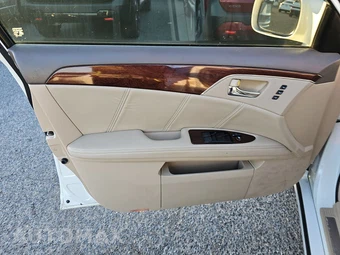 2008 Toyota Avalon Limited – miniatura 9