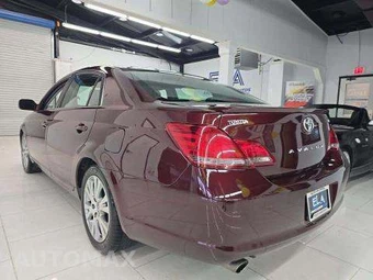 2008 Toyota Avalon Touring – miniatura 2