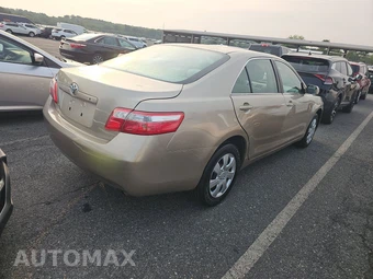 2008 Toyota Camry LE – miniatura 4