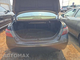 2008 Toyota Camry LE - miniatura 14