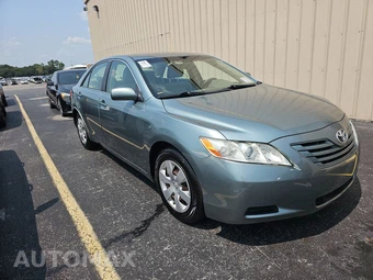 2008 Toyota Camry LE – miniatura 3
