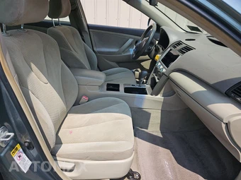 2008 Toyota Camry LE – miniatura 8