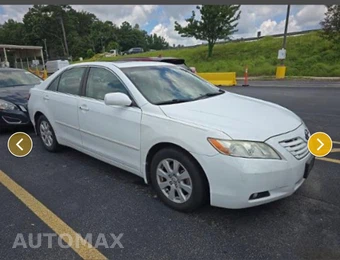2008 Toyota Camry XLE - miniatura 3