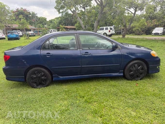 2008 Toyota Corolla S - miniatura 4