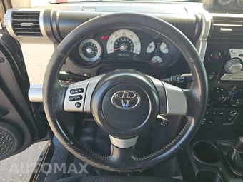 2008 Toyota FJ Cruiser w/Rear Doors - miniatura 10