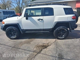 2008 Toyota FJ Cruiser w/Rear Doors - miniatura 2