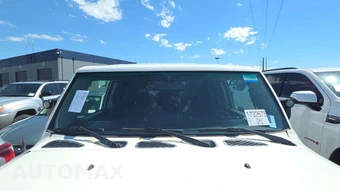 2008 Toyota FJ Cruiser w/Rear Doors - miniatura 30