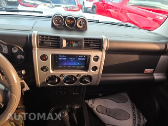 2008 Toyota FJ Cruiser w/Rear Doors - miniatura 11