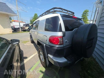 2008 Toyota FJ Cruiser w/Rear Doors - miniatura 2