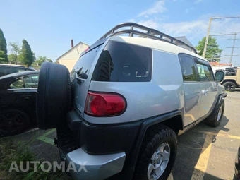 2008 Toyota FJ Cruiser w/Rear Doors - miniatura 3