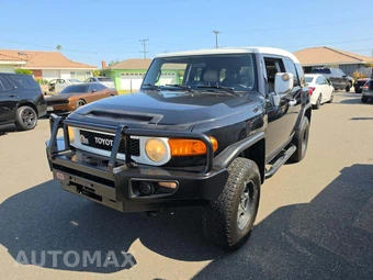 2008 Toyota FJ Cruiser w/Rear Doors