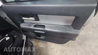 2008 Toyota FJ Cruiser w/Rear Doors - miniatura 25
