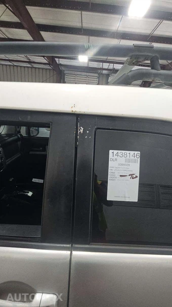 2008 Toyota FJ Cruiser w/Rear Doors - miniatura 31