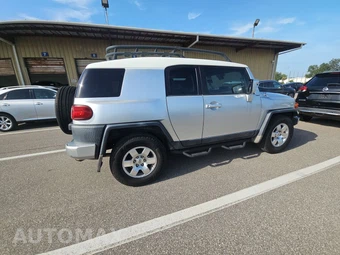 2008 Toyota FJ Cruiser w/Rear Doors - miniatura 4