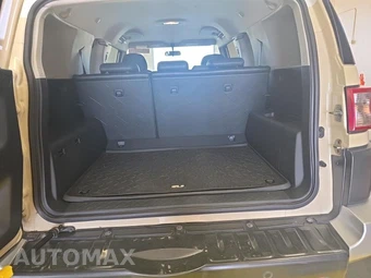 2008 Toyota FJ Cruiser w/Rear Doors - miniatura 13