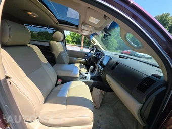 2008 Toyota Sequoia Limited – miniatura 16