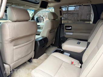 2008 Toyota Sequoia Platinum - miniatura 34