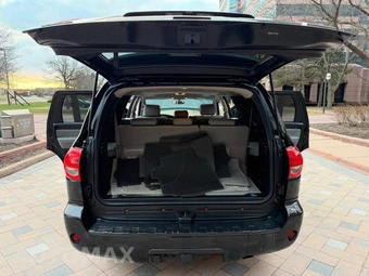2008 Toyota Sequoia SR5 - miniatura 11
