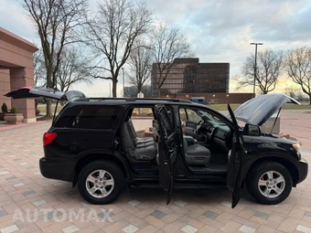 2008 Toyota Sequoia SR5 - miniatura 16