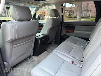 2008 Toyota Sequoia SR5 - miniatura 21