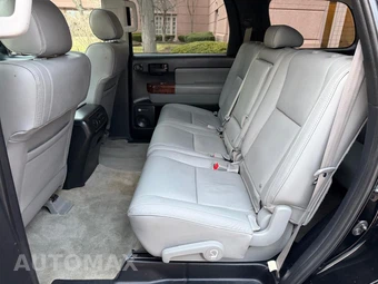 2008 Toyota Sequoia SR5 - miniatura 24
