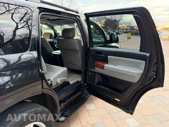 2008 Toyota Sequoia SR5 - miniatura 26