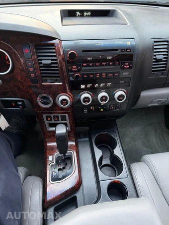 2008 Toyota Sequoia SR5 - miniatura 33