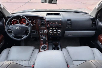 2008 Toyota Sequoia SR5 - miniatura 46
