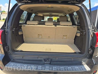 2008 Toyota Sequoia SR5 – miniatura 15