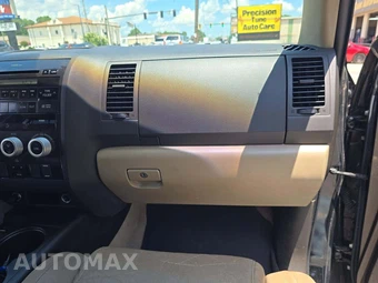 2008 Toyota Sequoia SR5 – miniatura 20