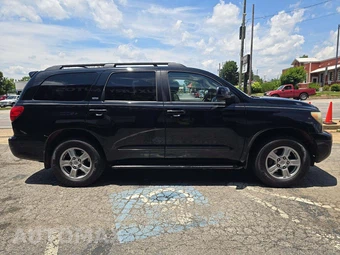 2008 Toyota Sequoia SR5 – miniatura 4
