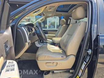 2008 Toyota Sequoia SR5 – miniatura 6