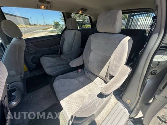 2008 Toyota Sienna 119.3" WB - miniatura 15