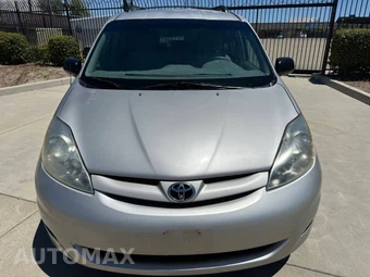 2008 Toyota Sienna 119.3" WB - miniatura 8