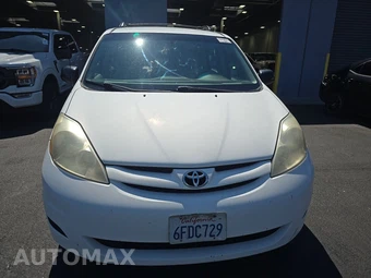 2008 Toyota Sienna CE 8-Passenger - miniatura 2