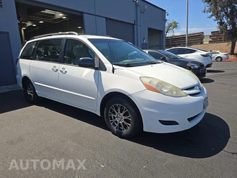 2008 Toyota Sienna CE 8-Passenger - miniatura 3