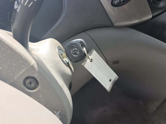 2008 Toyota Sienna CE Minivan 8-Passenger 119.3" WB - miniatura 8