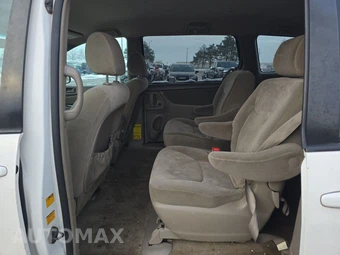 2008 Toyota Sienna LE Minivan 7-Passenger 119.3" WB - miniatura 13