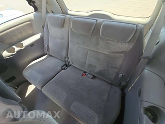 2008 Toyota Sienna LE Minivan 7-Passenger 119.3" WB - miniatura 14