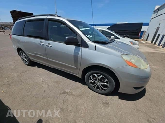 2008 Toyota Sienna LE Minivan 7-Passenger 119.3" WB - miniatura 4