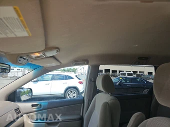 2008 Toyota Sienna LE Minivan 8-Passenger 119.3" WB - miniatura 17