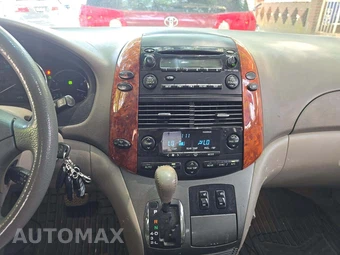 2008 Toyota Sienna XLE Minivan 7-Passenger 119.3" WB - miniatura 10