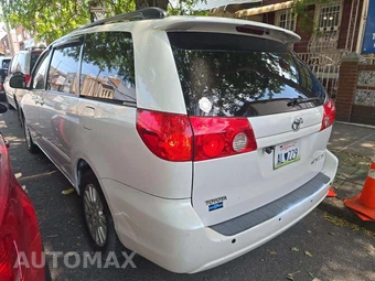 2008 Toyota Sienna XLE Minivan 7-Passenger 119.3" WB - miniatura 2