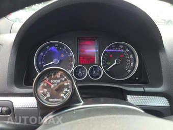 2008 Volkswagen Golf R32 - miniatura 9