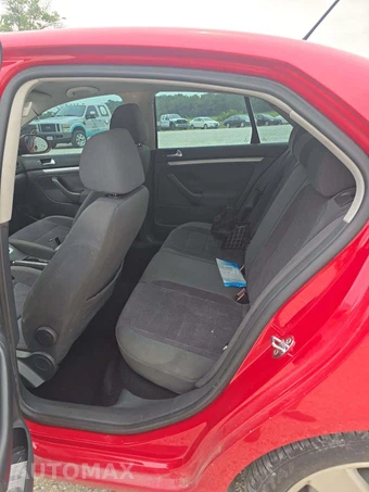 2008 Volkswagen Jetta Sedan S – miniatura 10