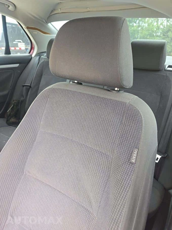 2008 Volkswagen Jetta Sedan S – miniatura 18