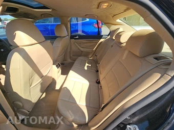 2008 Volkswagen Jetta Sedan SE – miniatura 13