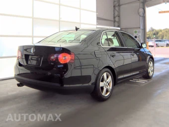 2008 Volkswagen Jetta Sedan SE – miniatura 4